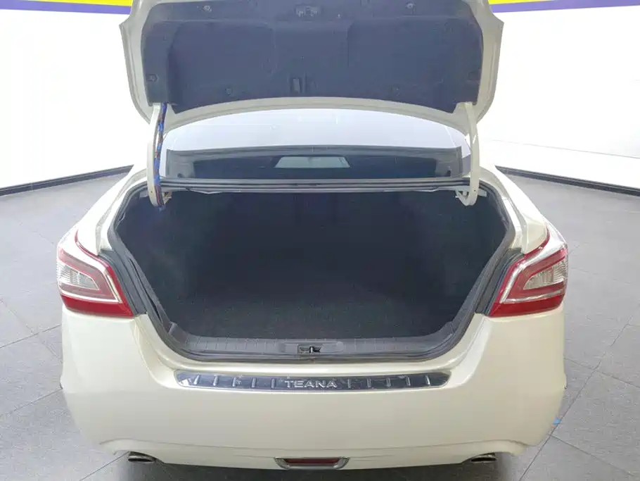 Nissan Teana — миниатюра 4