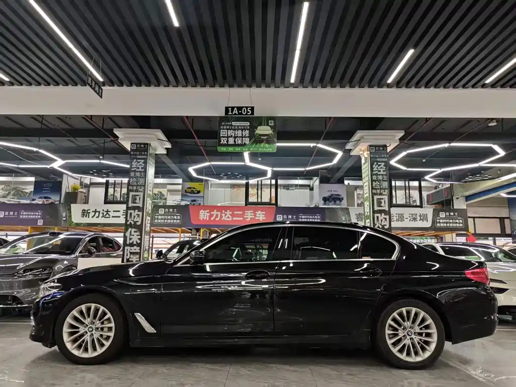 BMW 5 Series New Energy — миниатюра 3