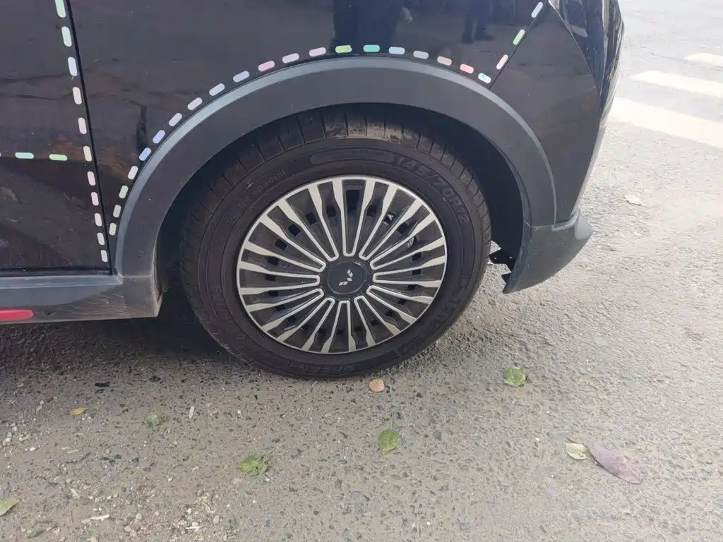 Wuling MINIEV — миниатюра 8