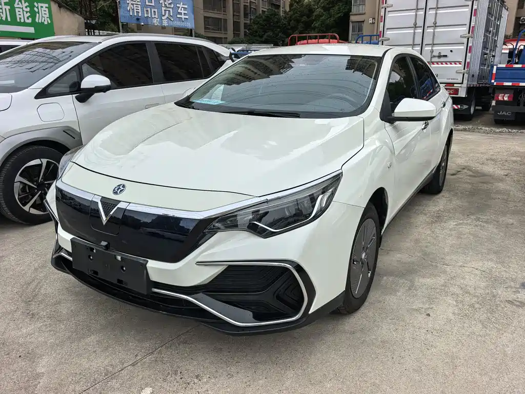 Venucia D60 EV 2023