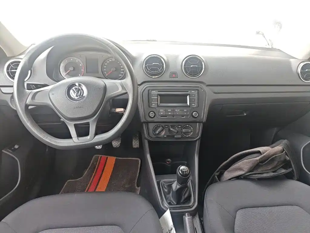 Volkswagen Jetta — миниатюра 10