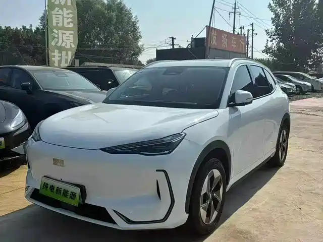 2025 Geely Galaxy E5