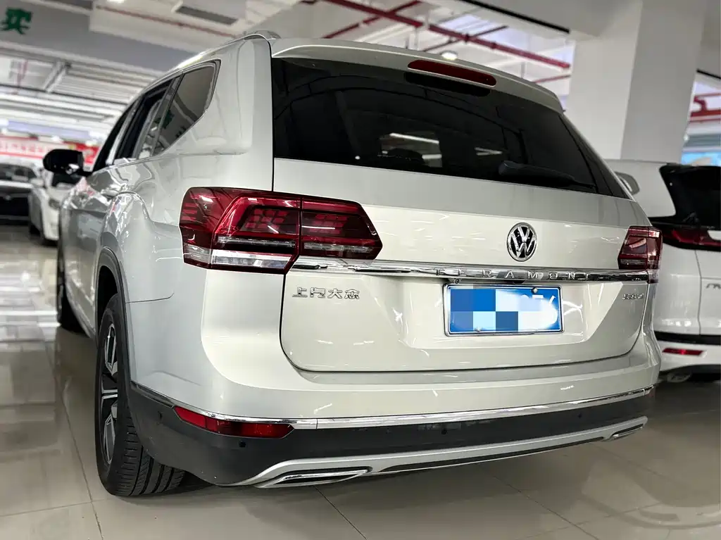 Volkswagen Teramont — миниатюра 6