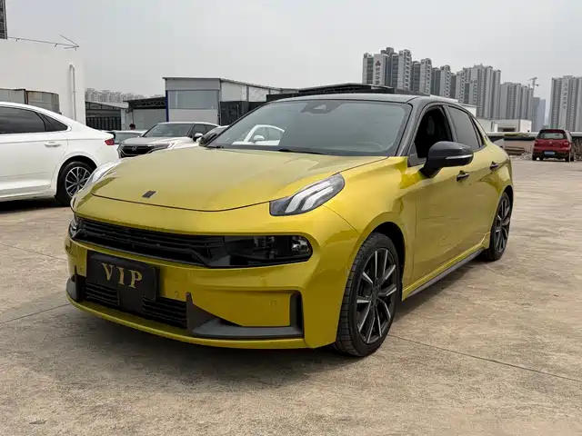2021 Lynk & Co 03