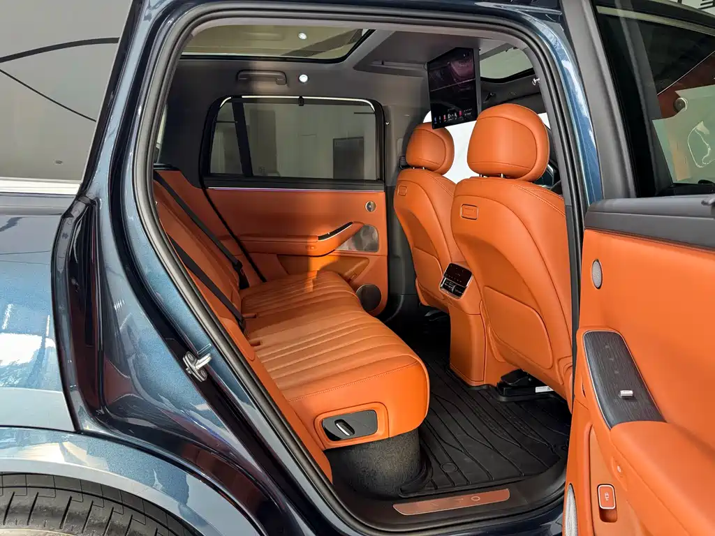 AITO ASK THE WORLD M7