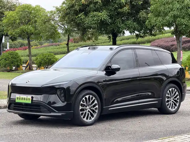 2024 Nio ES6