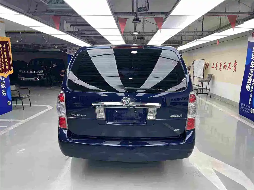 Buick GL8 — миниатюра 10