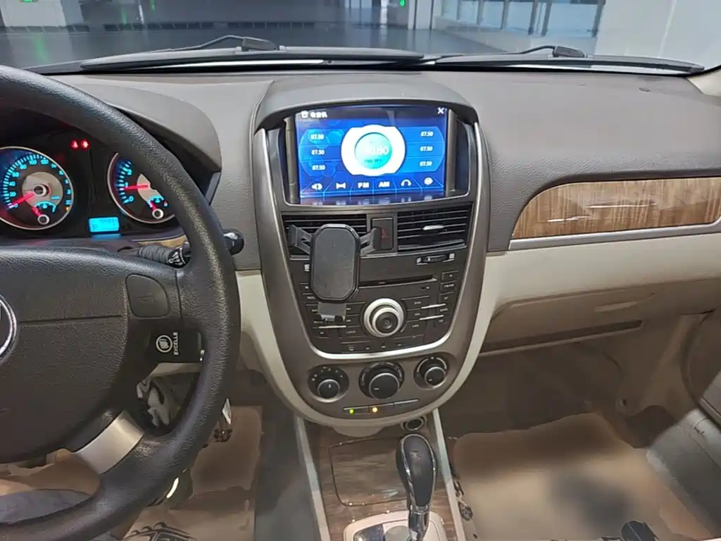 Buick Excelle — миниатюра 10