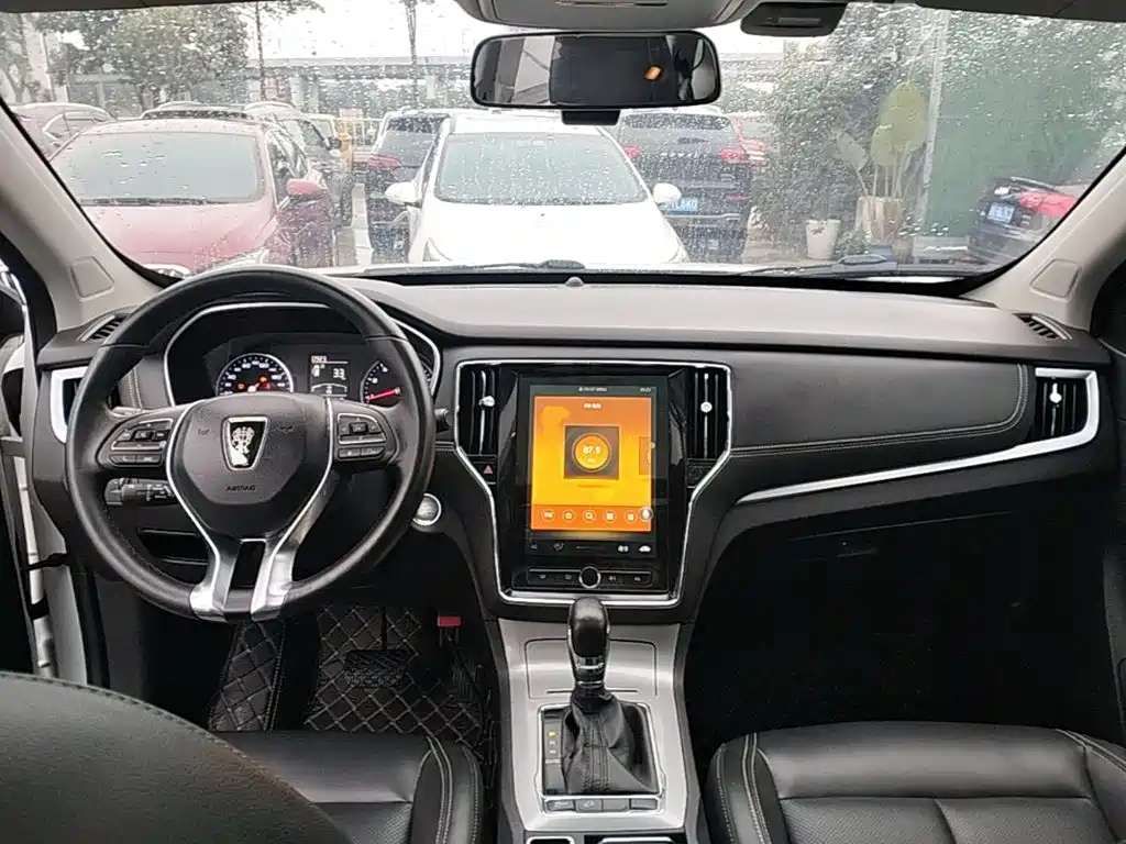 Roewe RX5 — миниатюра 10