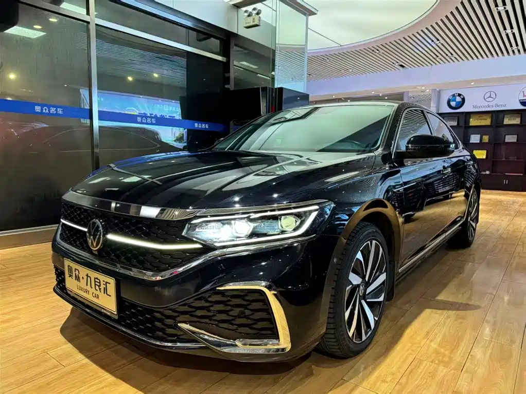 Volkswagen Passat 2022