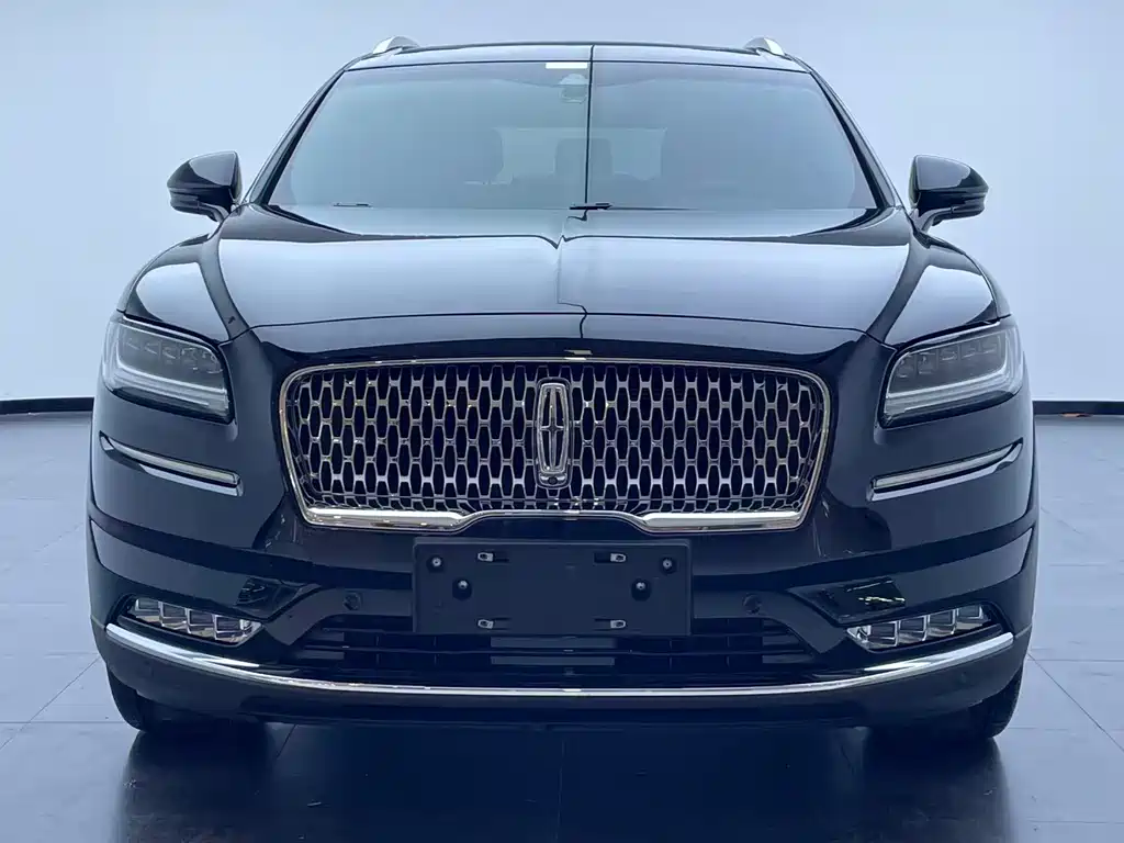 Lincoln Nautilus 2021 2.7T