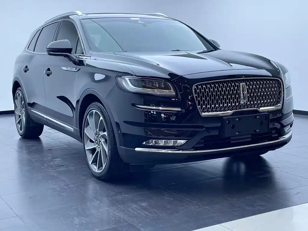 Lincoln Nautilus 2021 2.7T