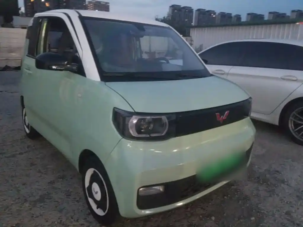 Wuling MINIEV — миниатюра 4