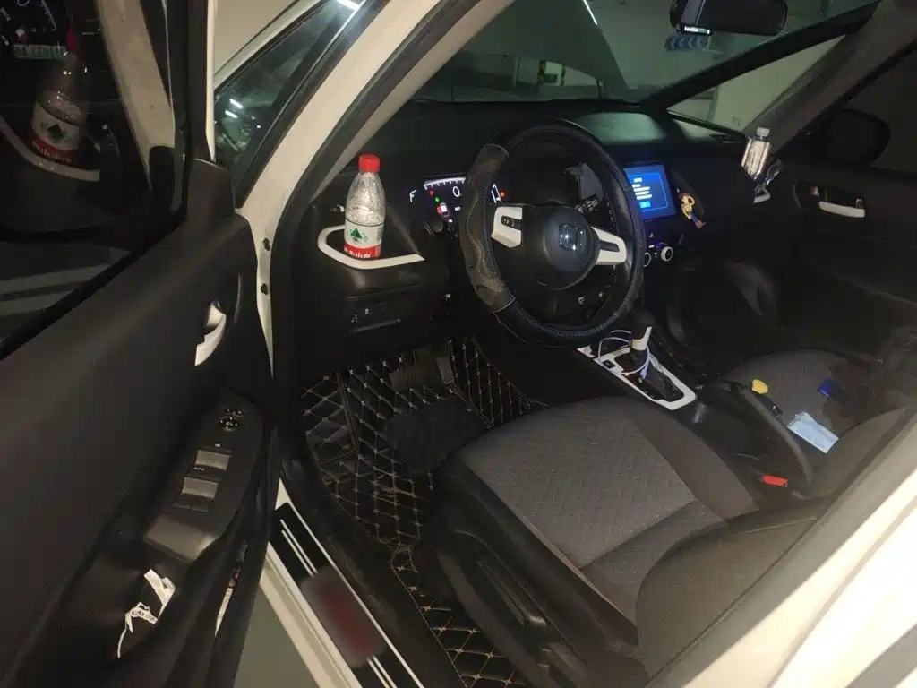 Honda Fit — миниатюра 17