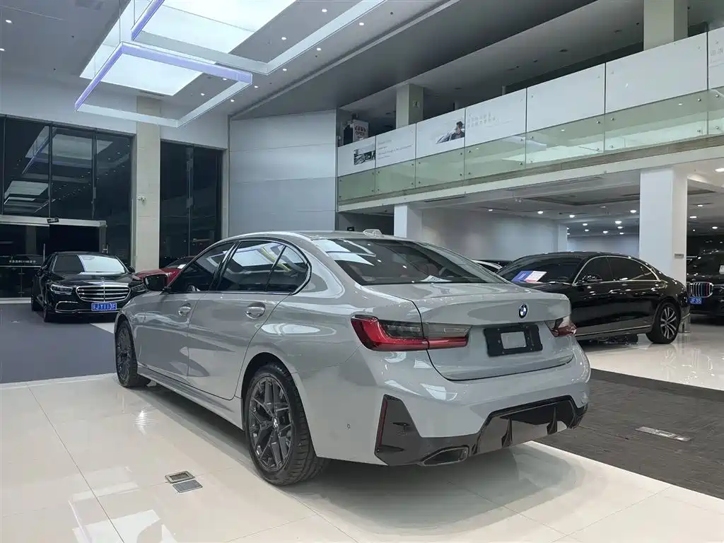 BMW 3 Series 3 2025 330Li M Sport