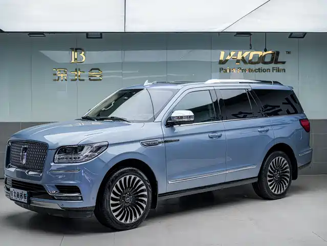 LINCOLN NAVIGATOR 2022