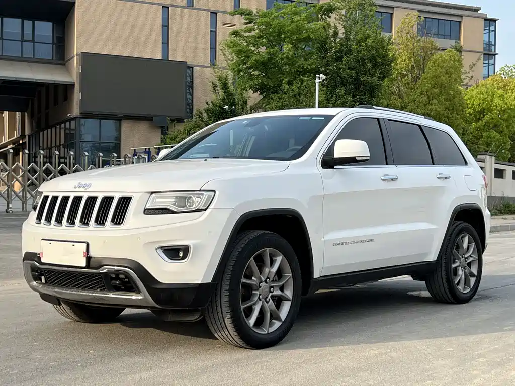 Jeep Grand Cherokee (Import) 2017