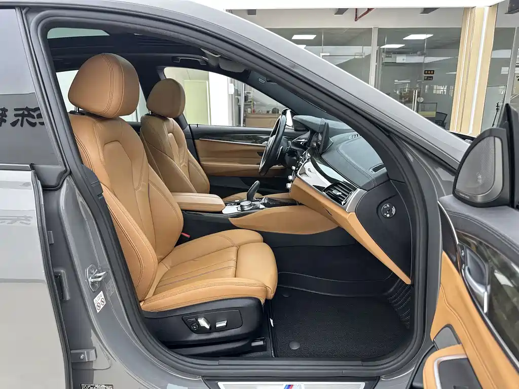 BMW 6 Series GT — миниатюра 8