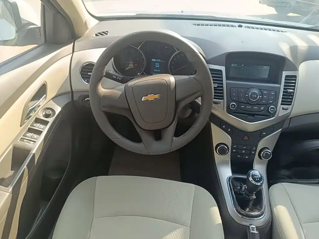 Chevrolet Cruze — миниатюра 11