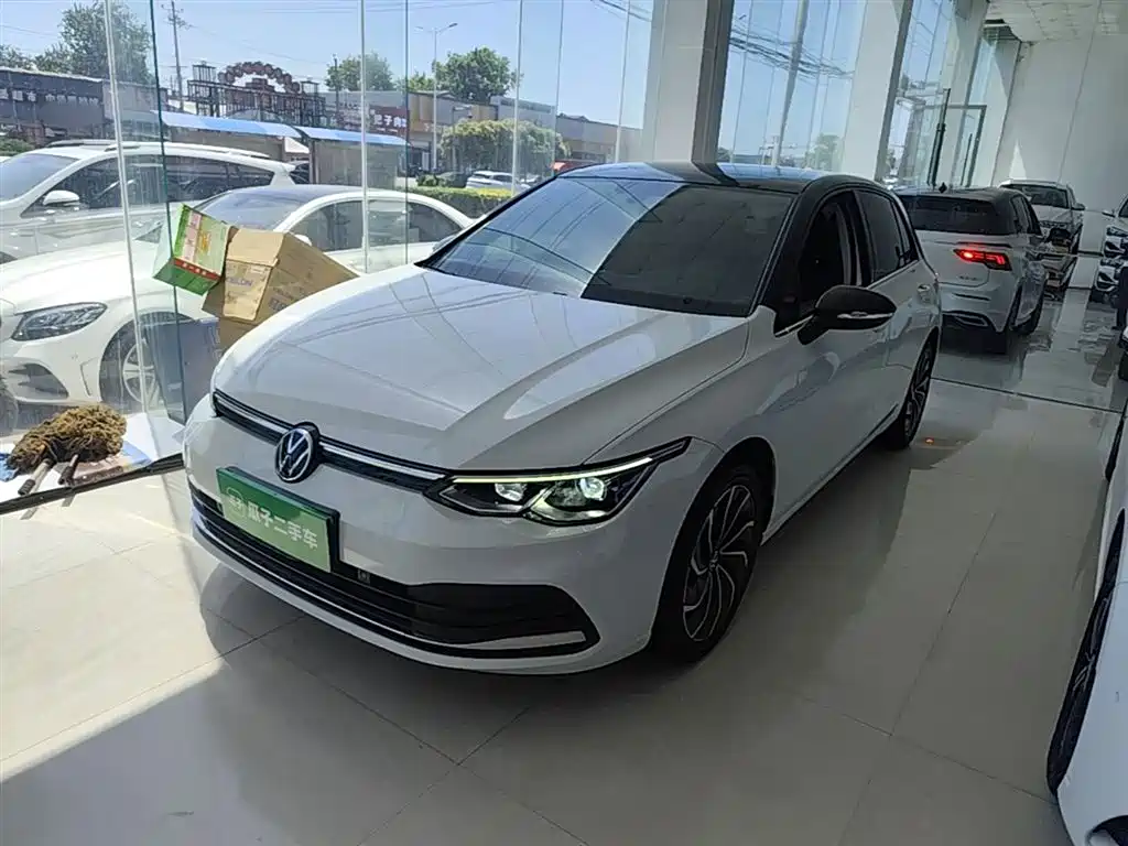 Volkswagen Golf 2022