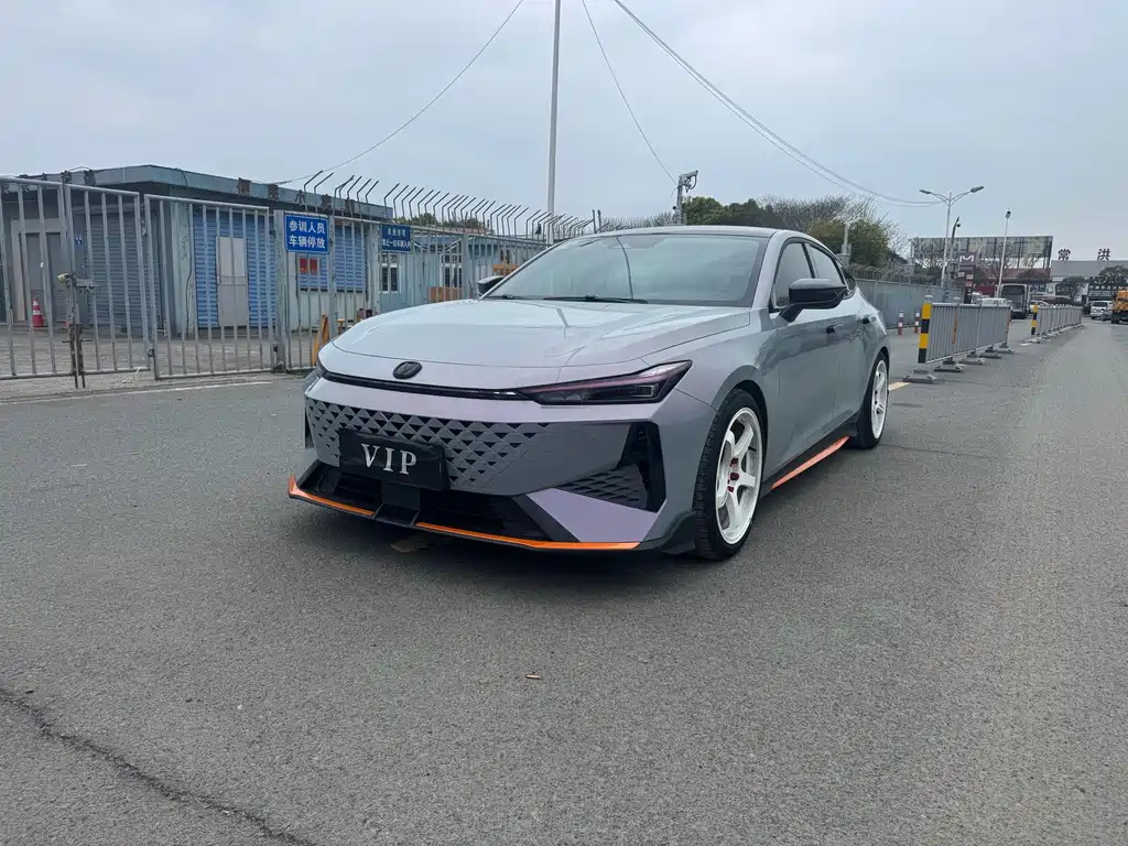Changan UNI-V 2024