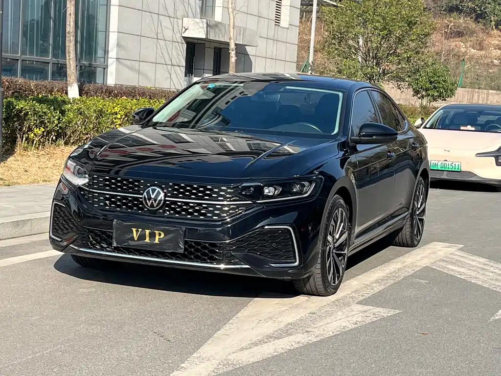 Volkswagen Passat 2022