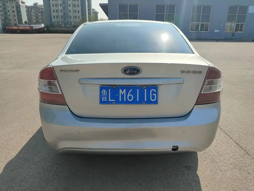 Ford Focus — миниатюра 6