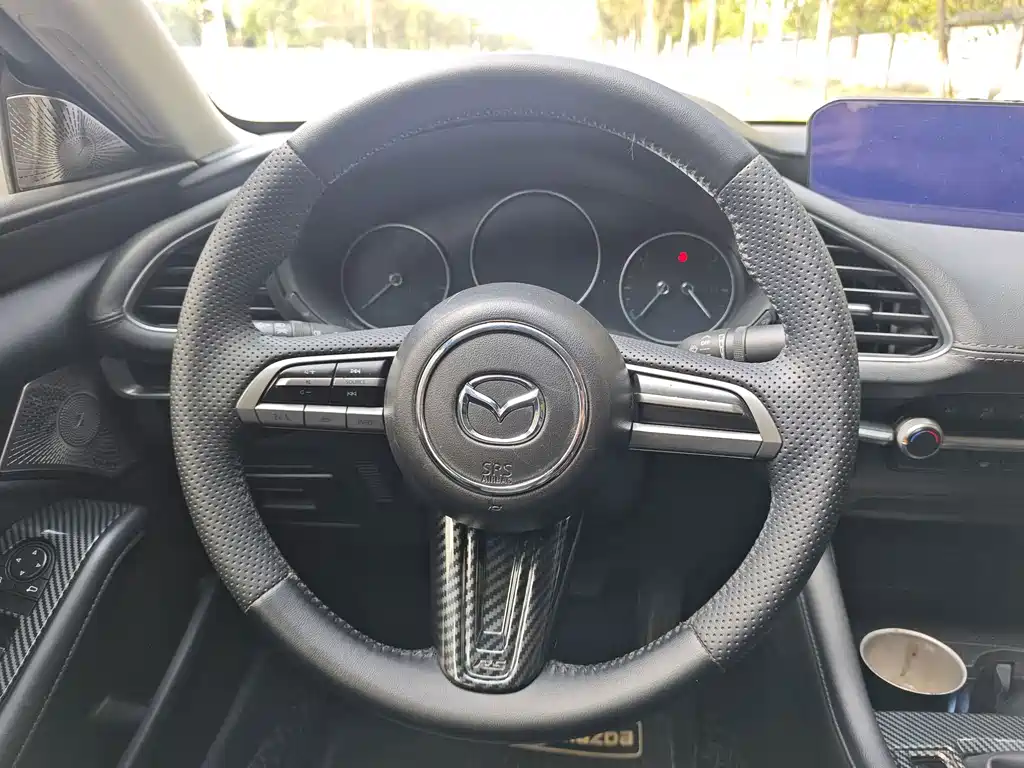Mazda 3 Axela — миниатюра 14