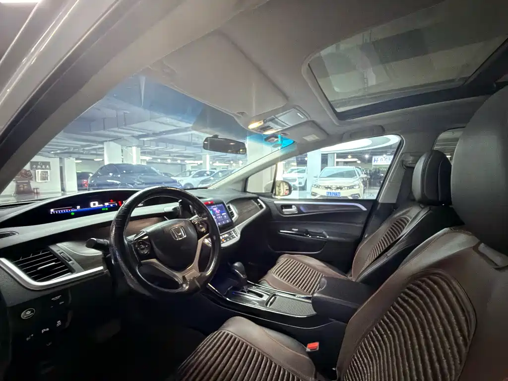 Honda Jade — миниатюра 13