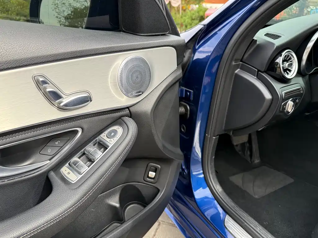 MERCEDES-BENZ C CLASS