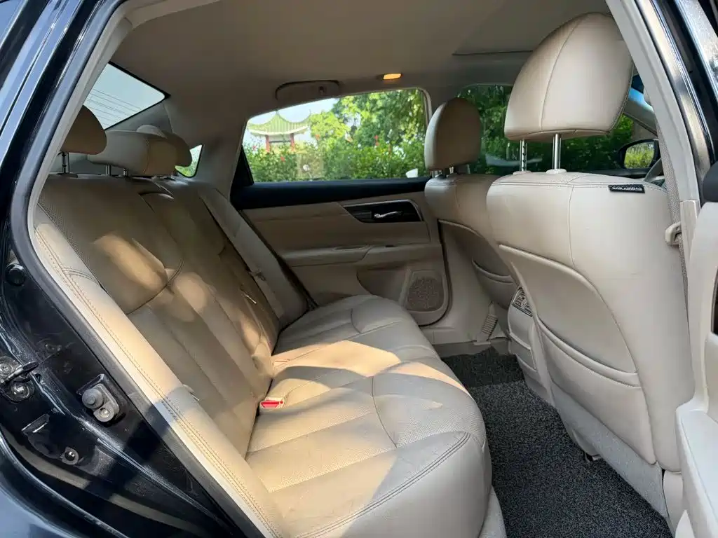 Nissan Teana — миниатюра 8