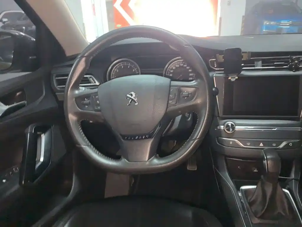 Peugeot 408 — миниатюра 3
