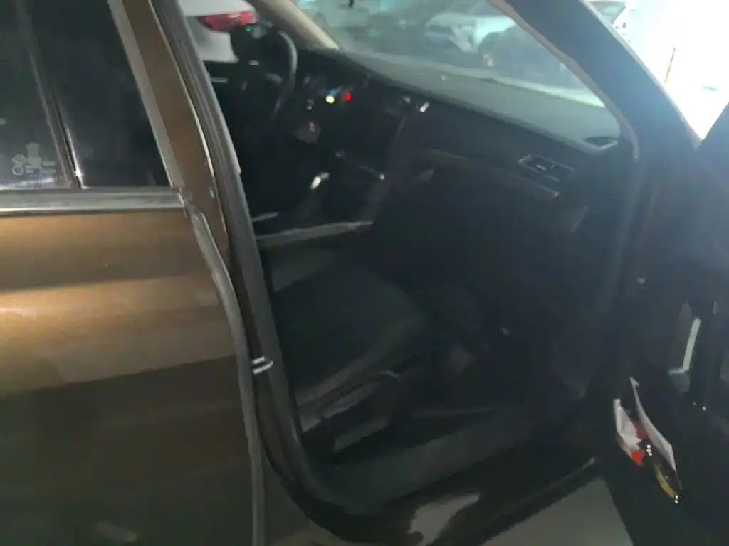 Peugeot 408 — миниатюра 20