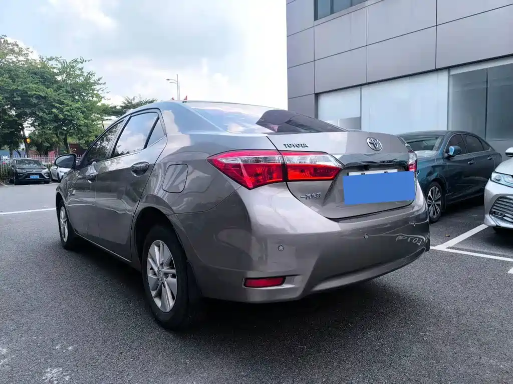 Toyota Corolla — миниатюра 9