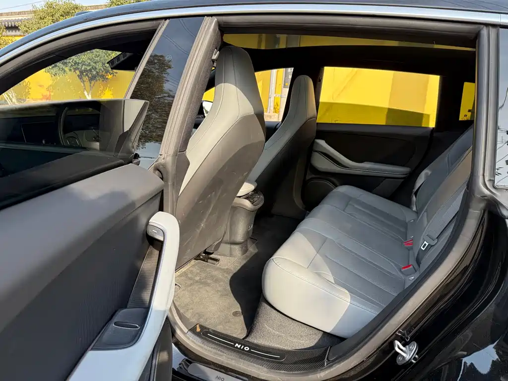 NIO NIO ET5T