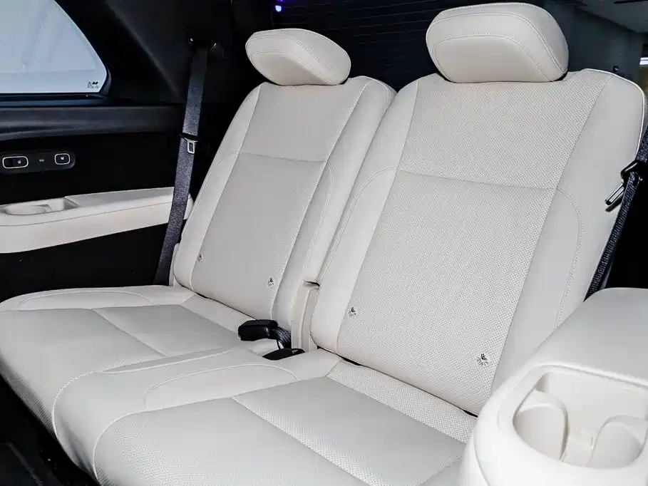 Li Auto Li L8 — миниатюра 11