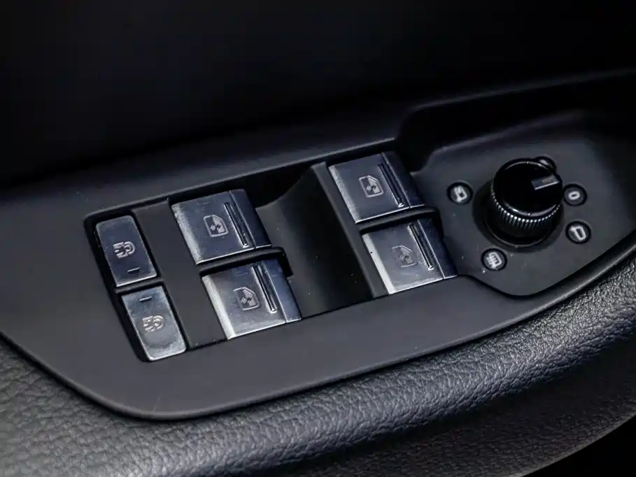 Audi A6L — миниатюра 25