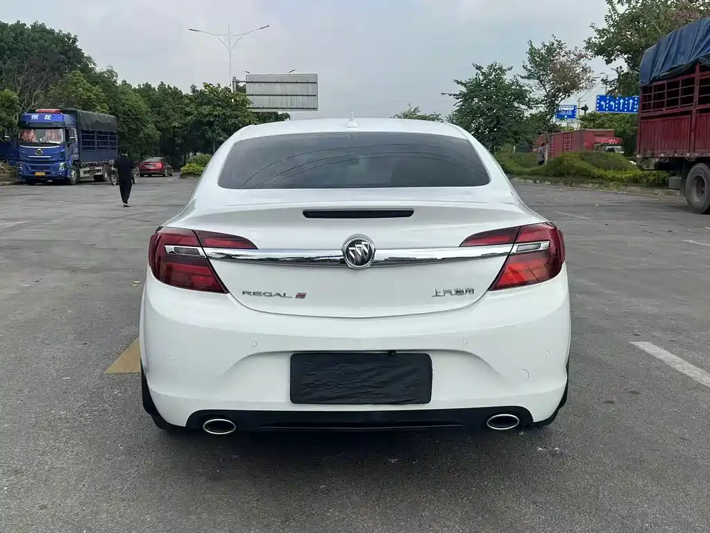 Buick Regal — миниатюра 5