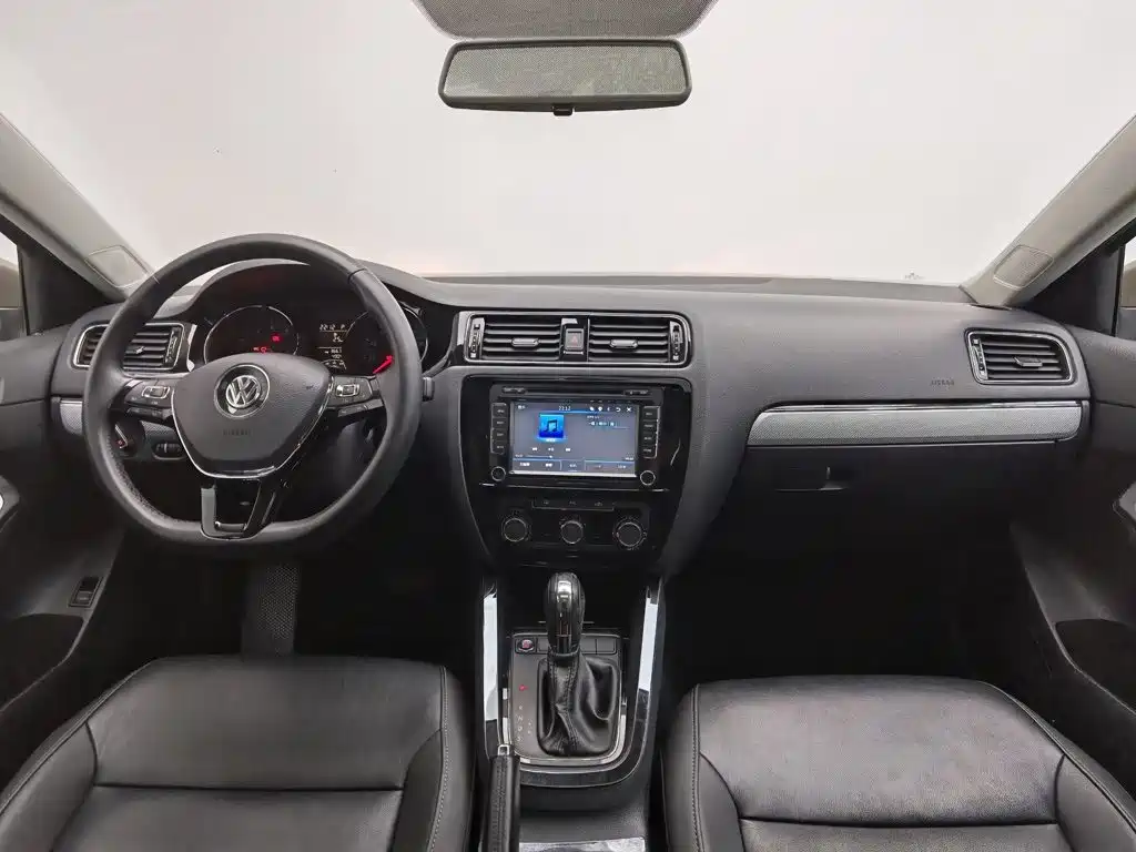 Volkswagen Sagitar — миниатюра 5