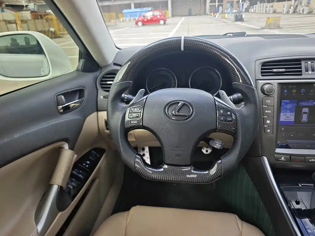 Lexus IS — миниатюра 12