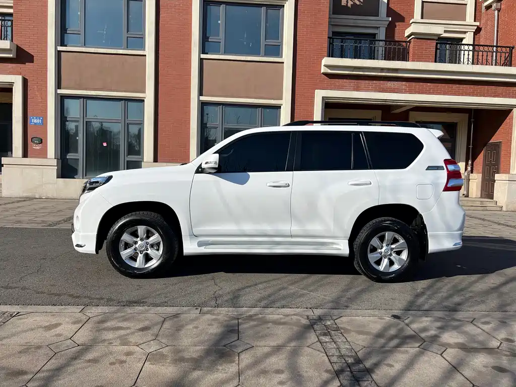 Toyota Land Cruiser Prado 2014 4.0L AT TX-L