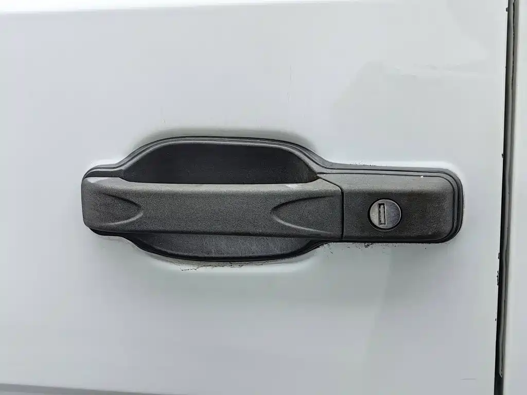 IVECO Daily — миниатюра 18