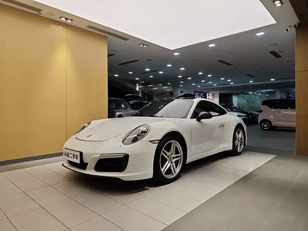PORSCHE 911