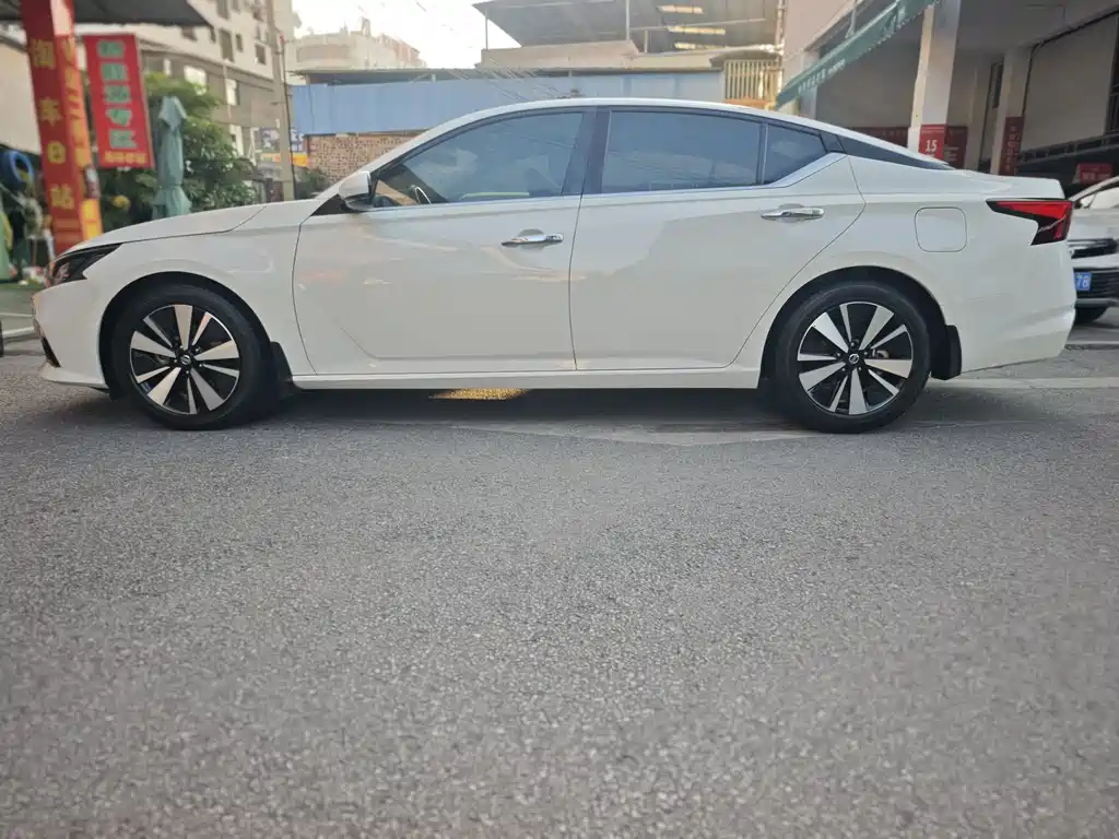 Nissan Teana — миниатюра 8