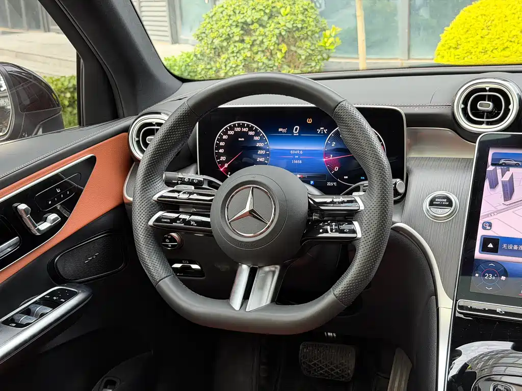 Mercedes-Benz GLC 2024 GLC 260 L 4MATIC Luxury 5 мест