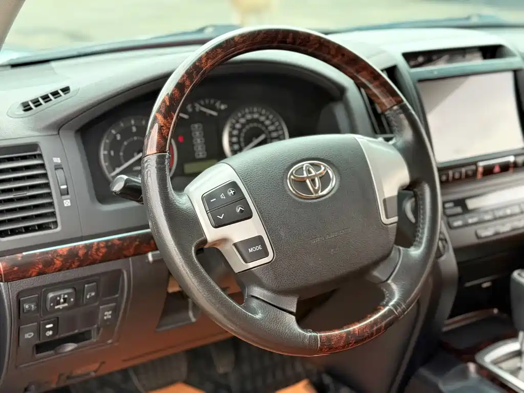 Toyota Land Cruiser 2017 4.5L AT