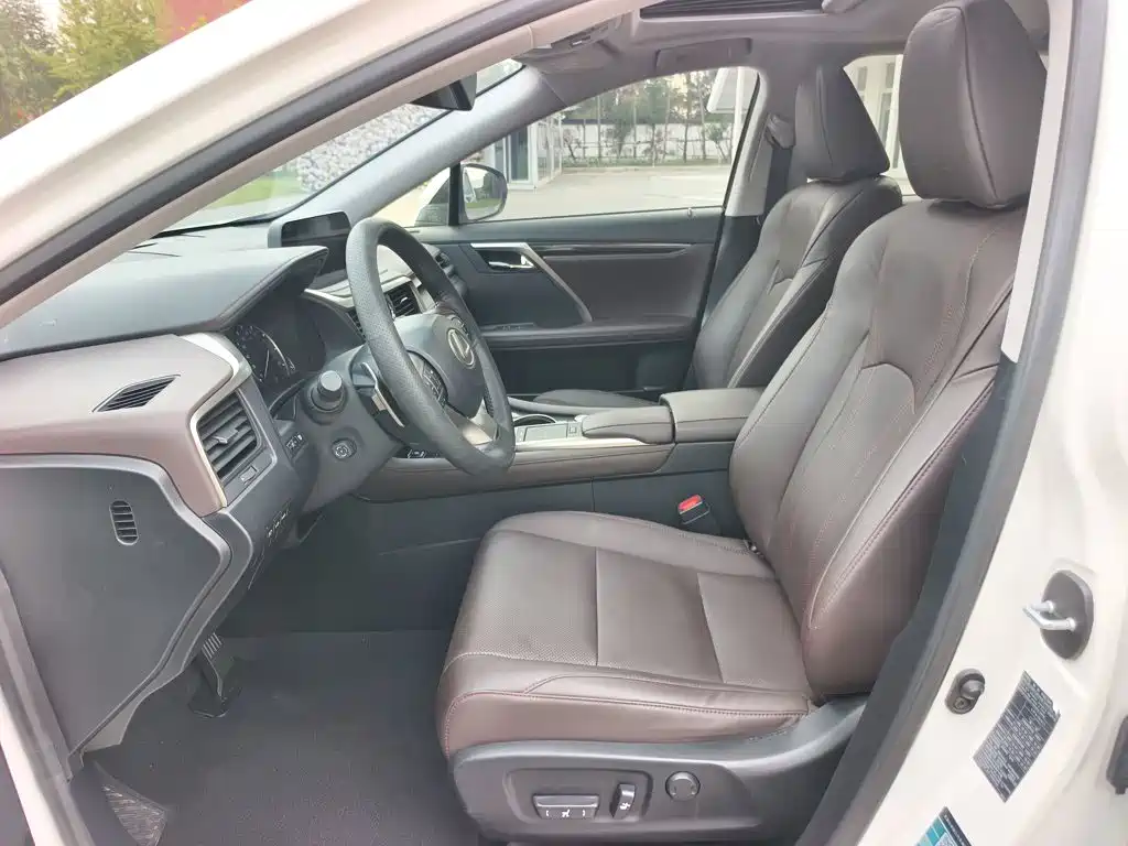 Lexus RX — миниатюра 12