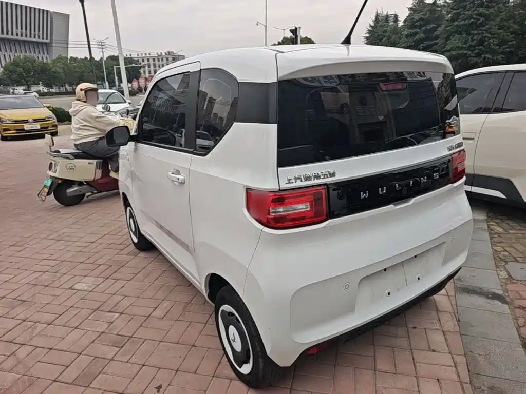 Wuling MINIEV — миниатюра 5