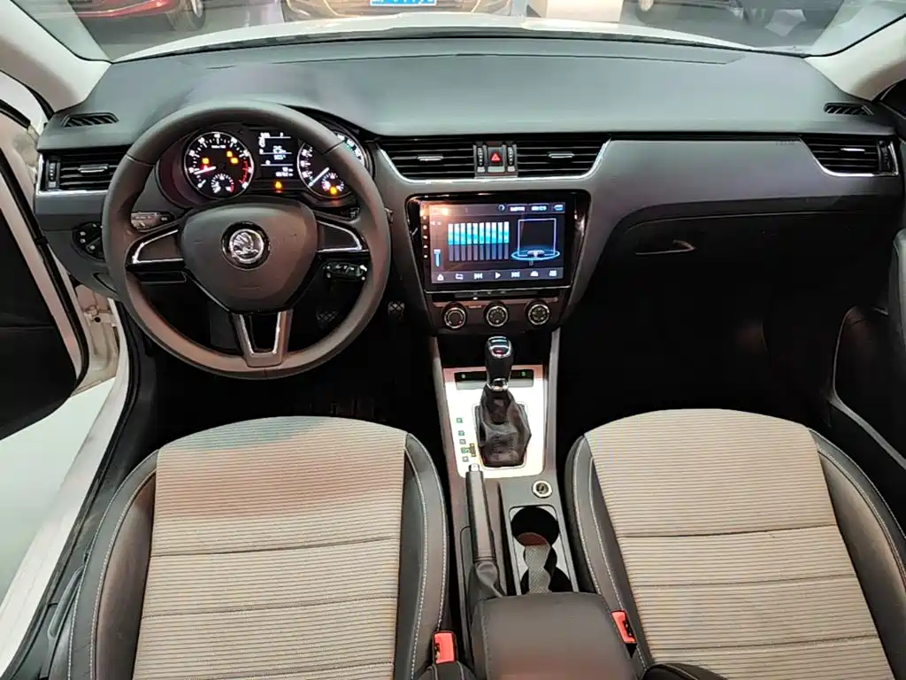 Skoda Octavia — миниатюра 13