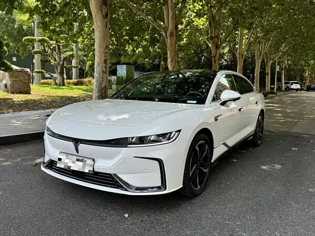 LANTU AUTOMOBILE LANTU CHASING LIGHT 2023